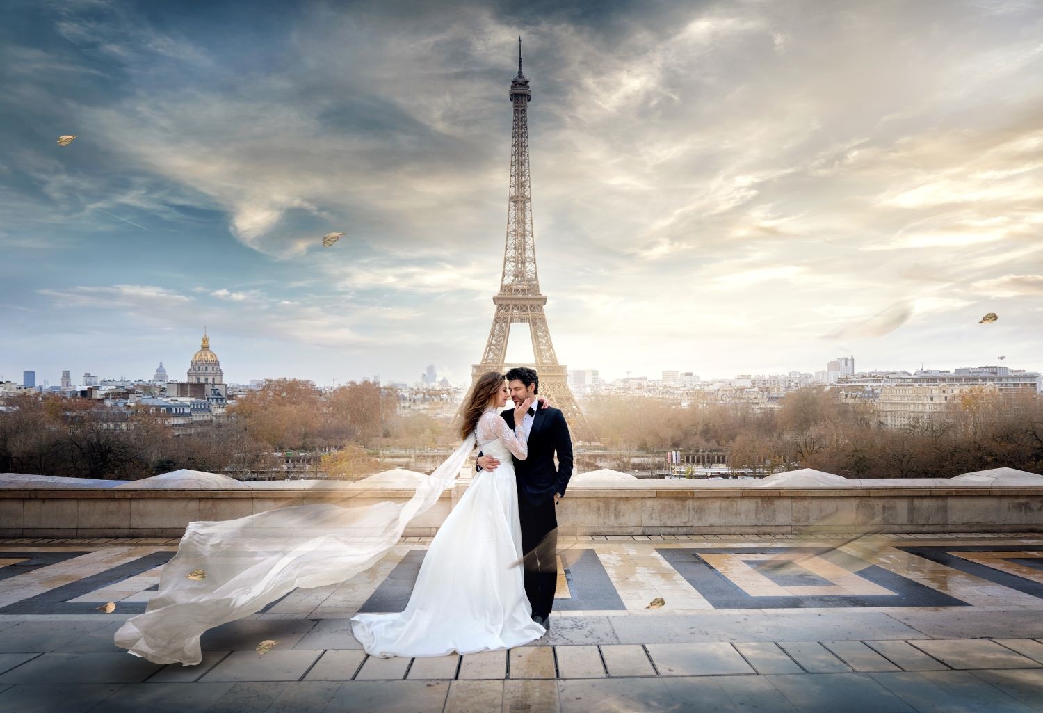 تصوير عروسين بكاميرا المصورة السعودية الاء الشهري