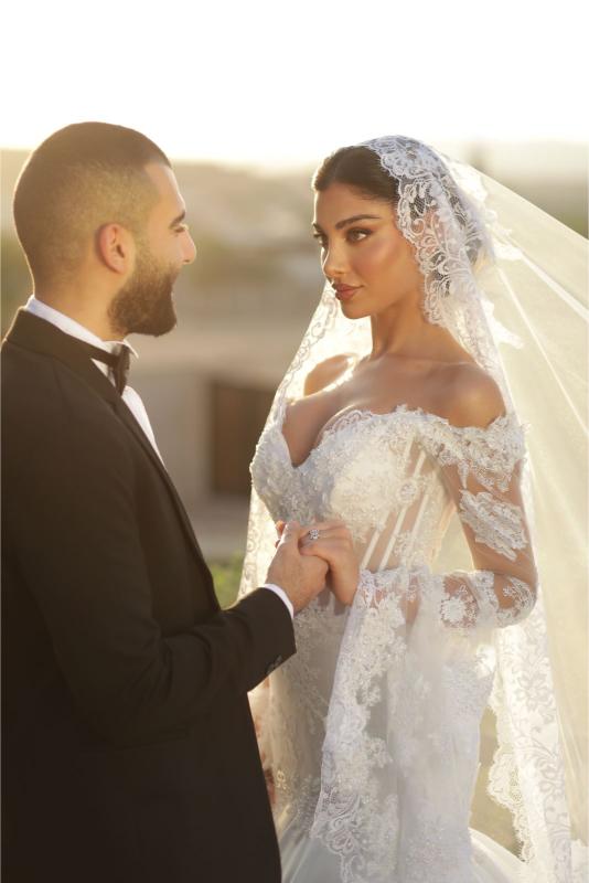 تصوير عروسين بكاميرا المصورة السعودية جمانه صالح