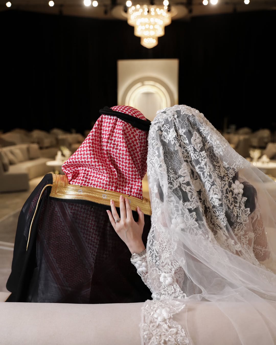 تصوير عروسين بكاميرا المصورة جمانه صالح