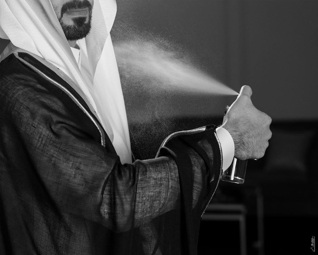 تصوير عريس بكاميرا المصورة سلوى الحويطي