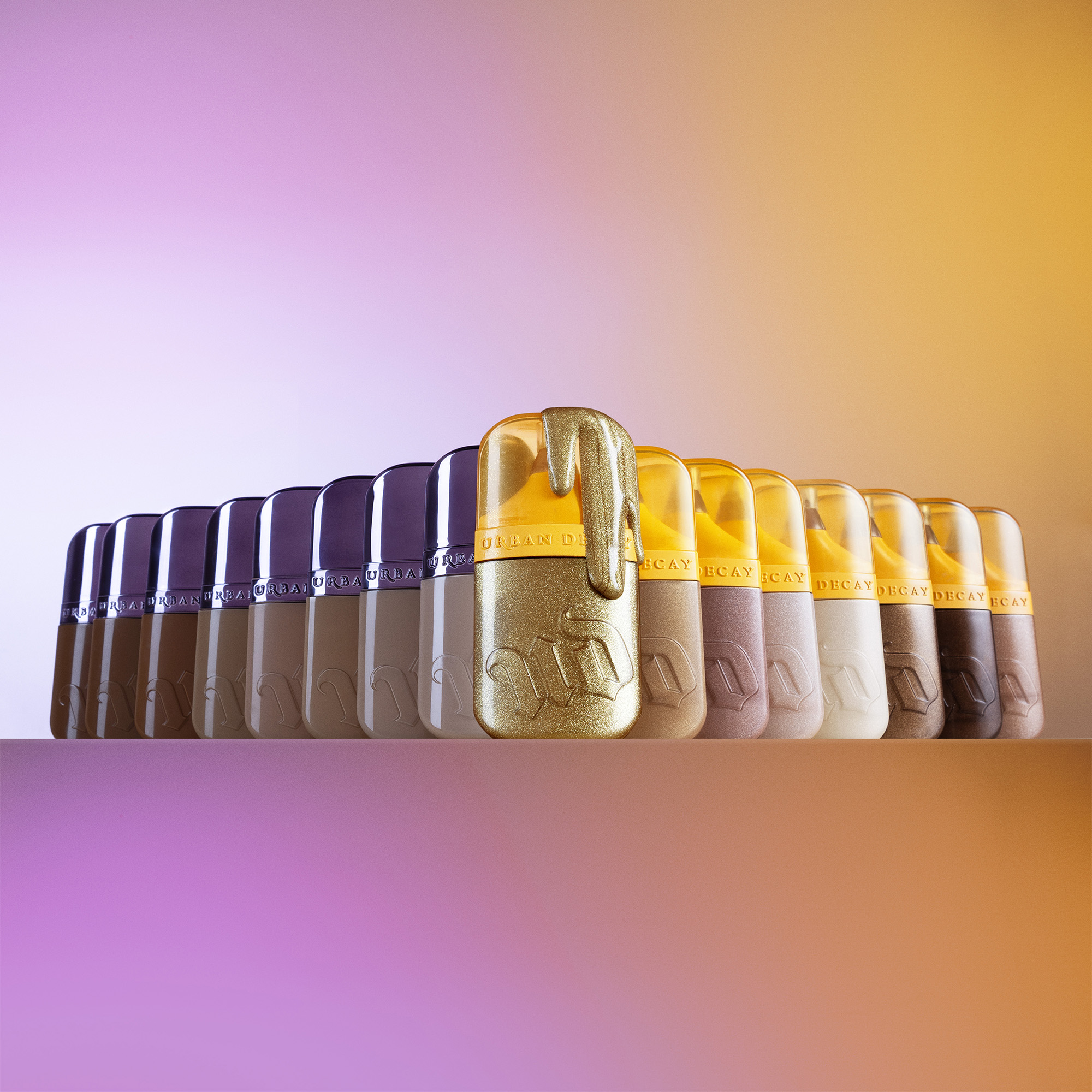 تطلق أوربان ديكاي ثورة في عالم الإشراقة مع فيس بوند لومينايزر الجديد، الإضاءة السائلة خفيفة الوزن