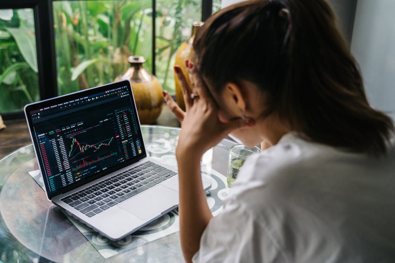تعرفي على أبرز العملات الرقمية لتطوير ذاتكِ على خطى جيل زد وألفا