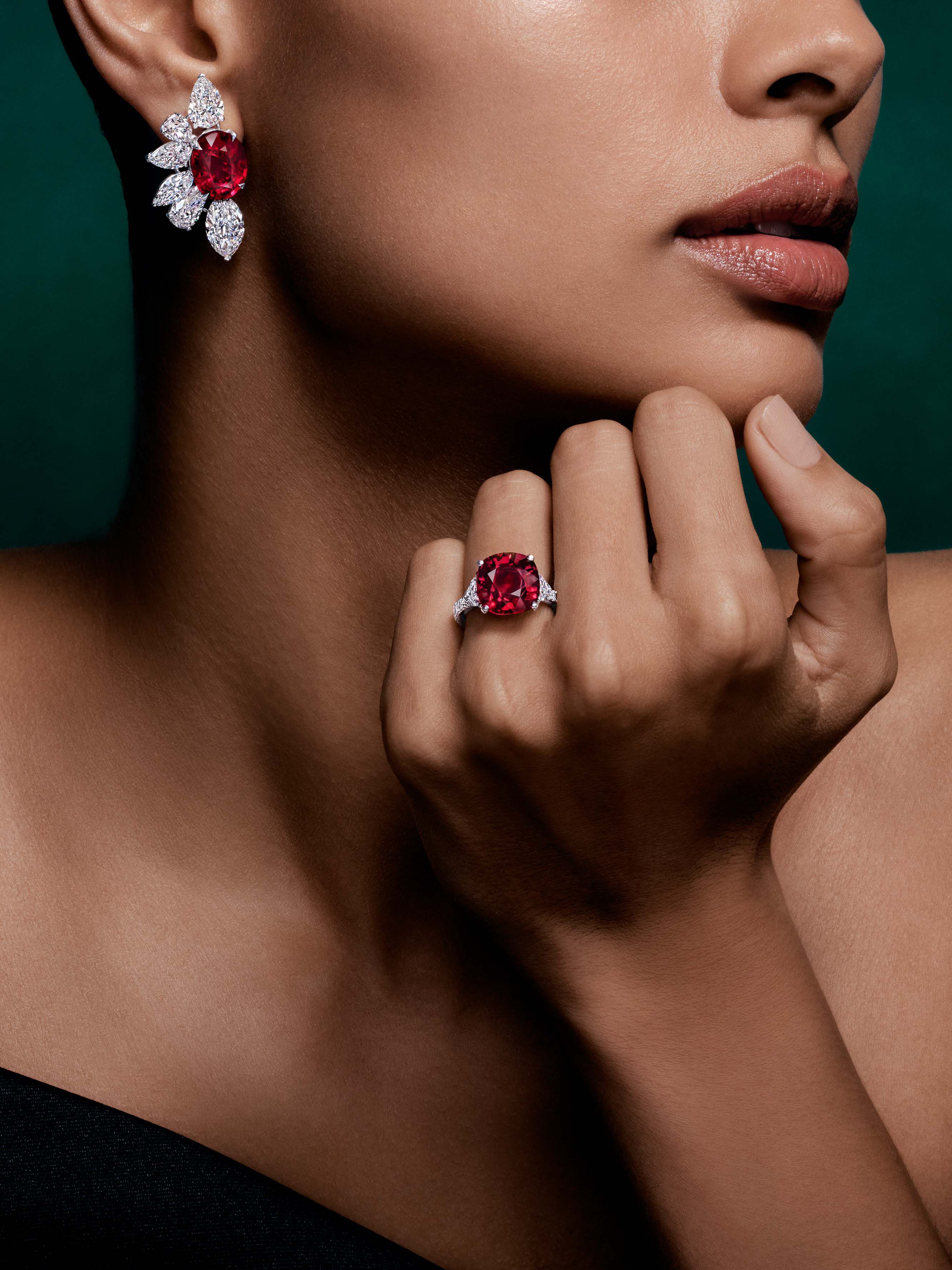 تعرفي على الأحجار الكريمة الحمراء من الياقوت الى العقيق