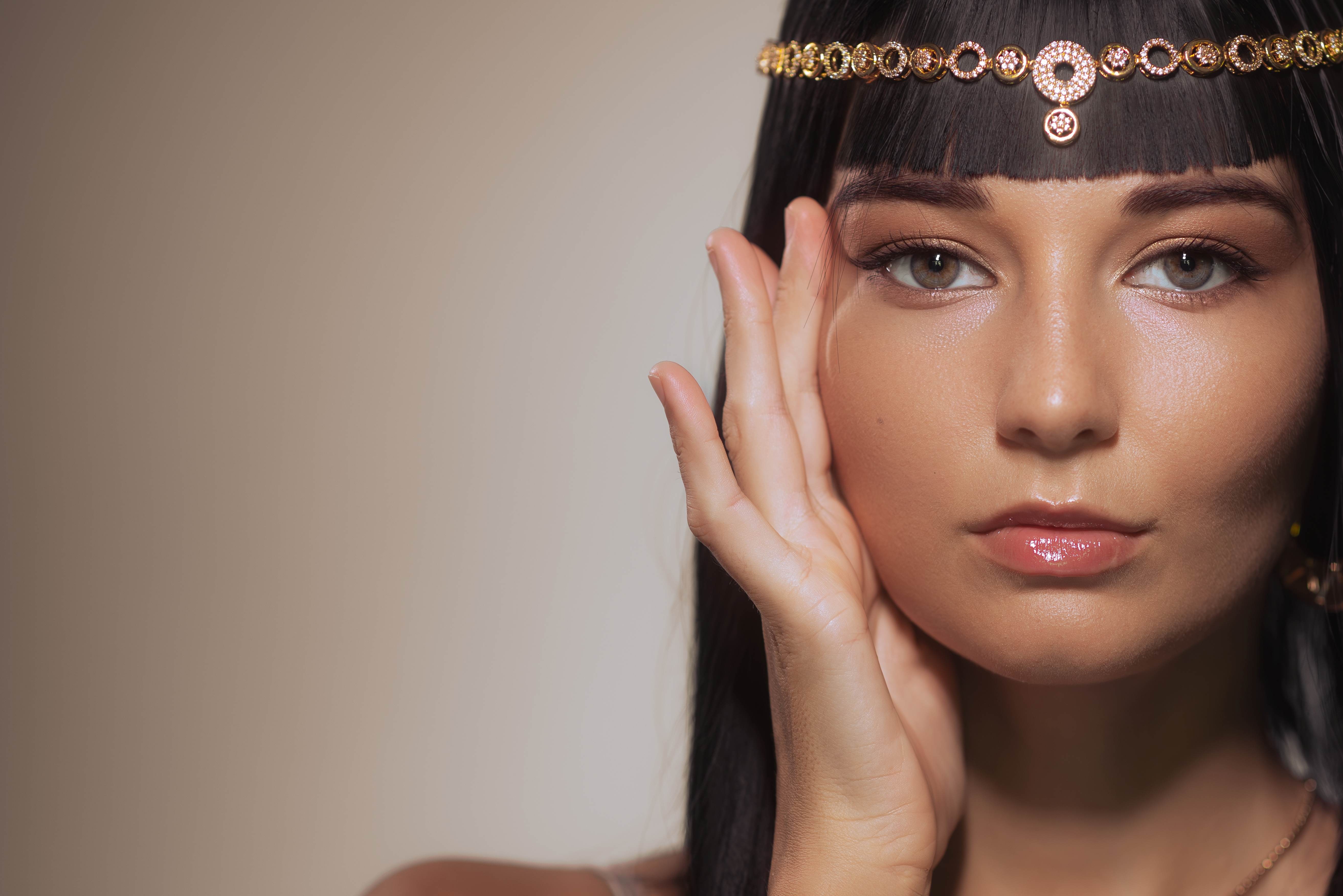 تعلمي حب الذات من ملكات العالم عبر التاريخ