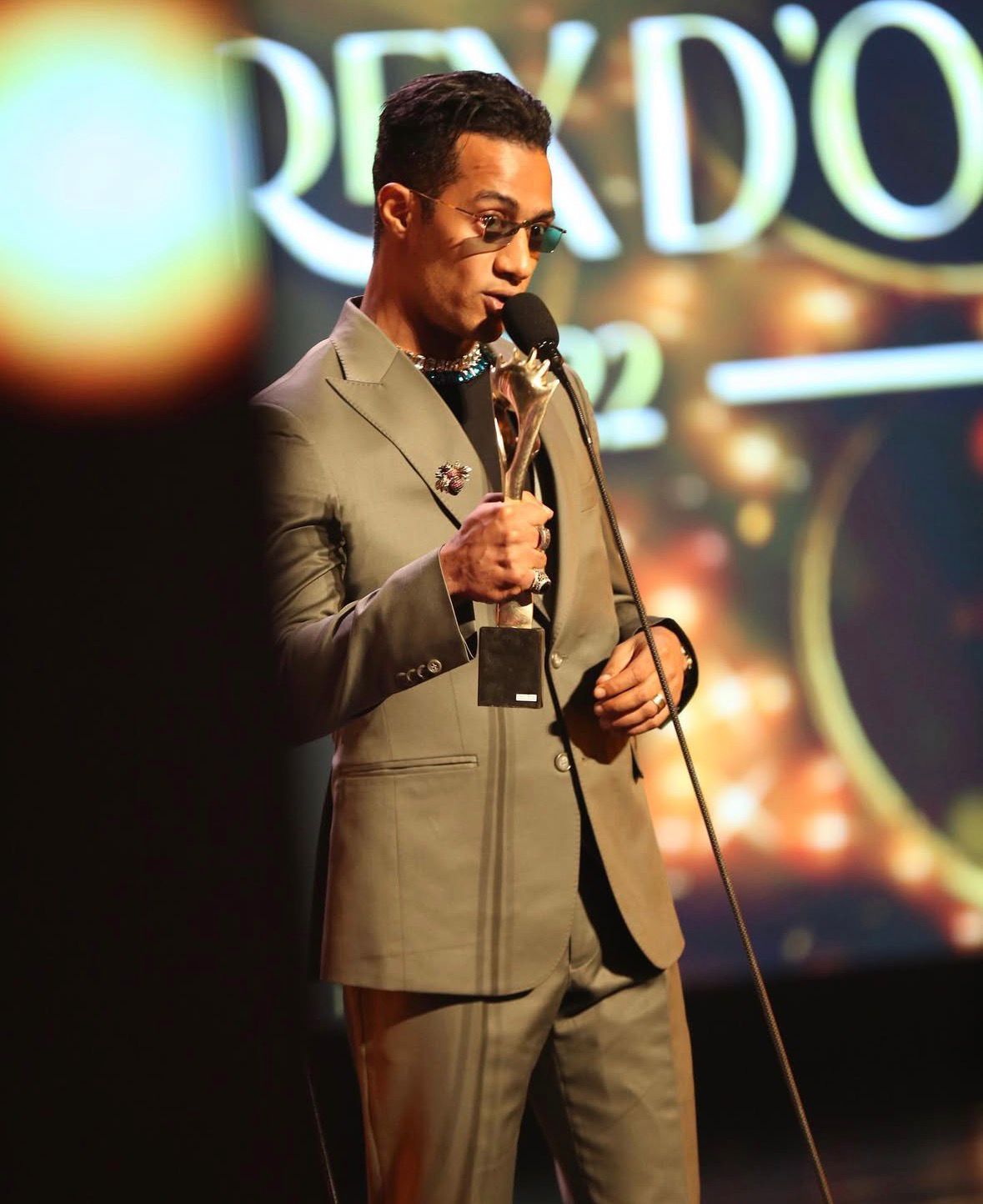 محمد رمضان في أثناء تكريمه سابقا