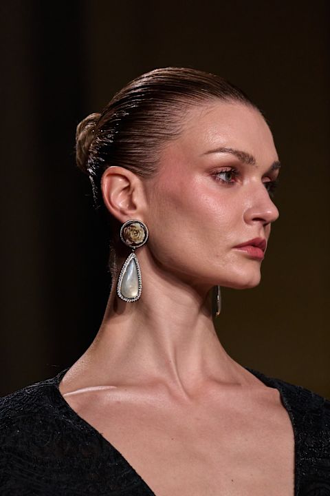 تكنيك عصري لتطبيق البلاش بأسلوب عارضة دار جورج حبيقة