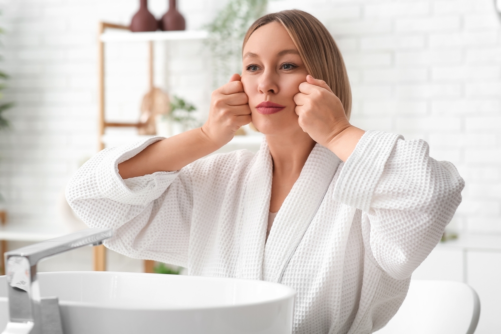 تمارين الوجه والرقبة تساعد في زيادة الدورة الدموية