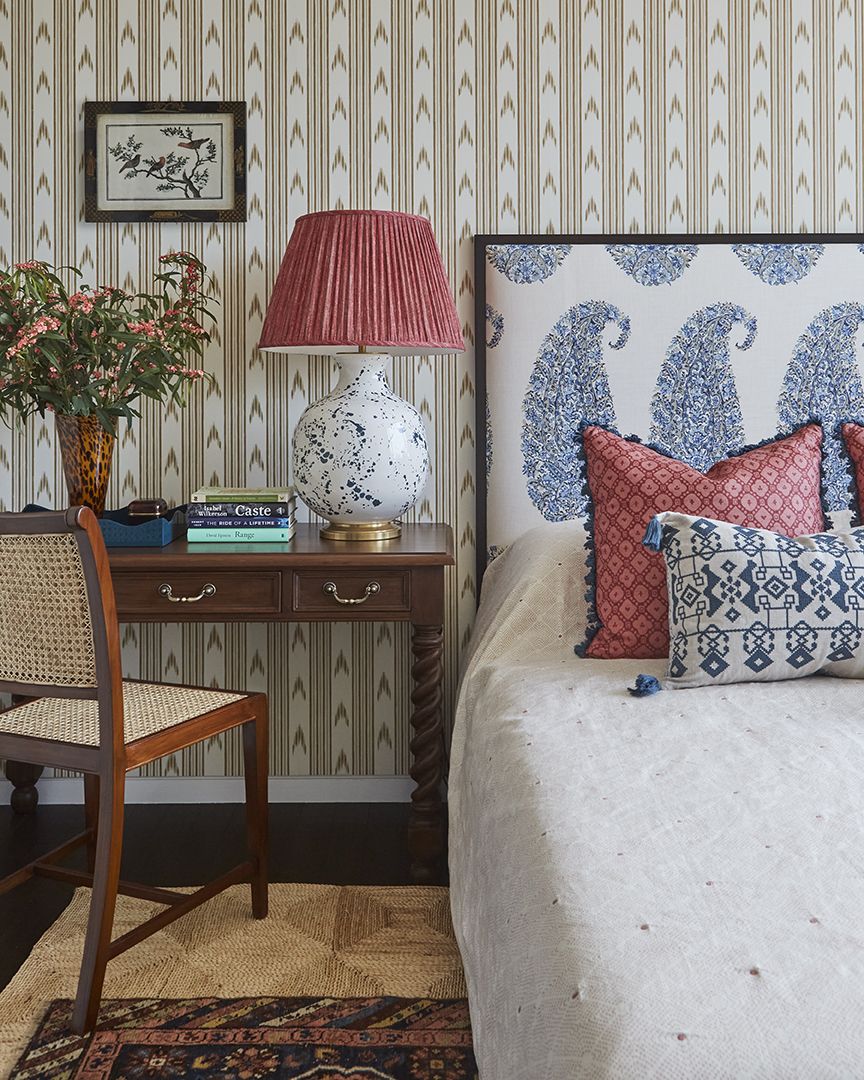 تنسيق الألوان والنقوش المختلفة يمكن أن يضيف شخصية وحيوية للمساحة