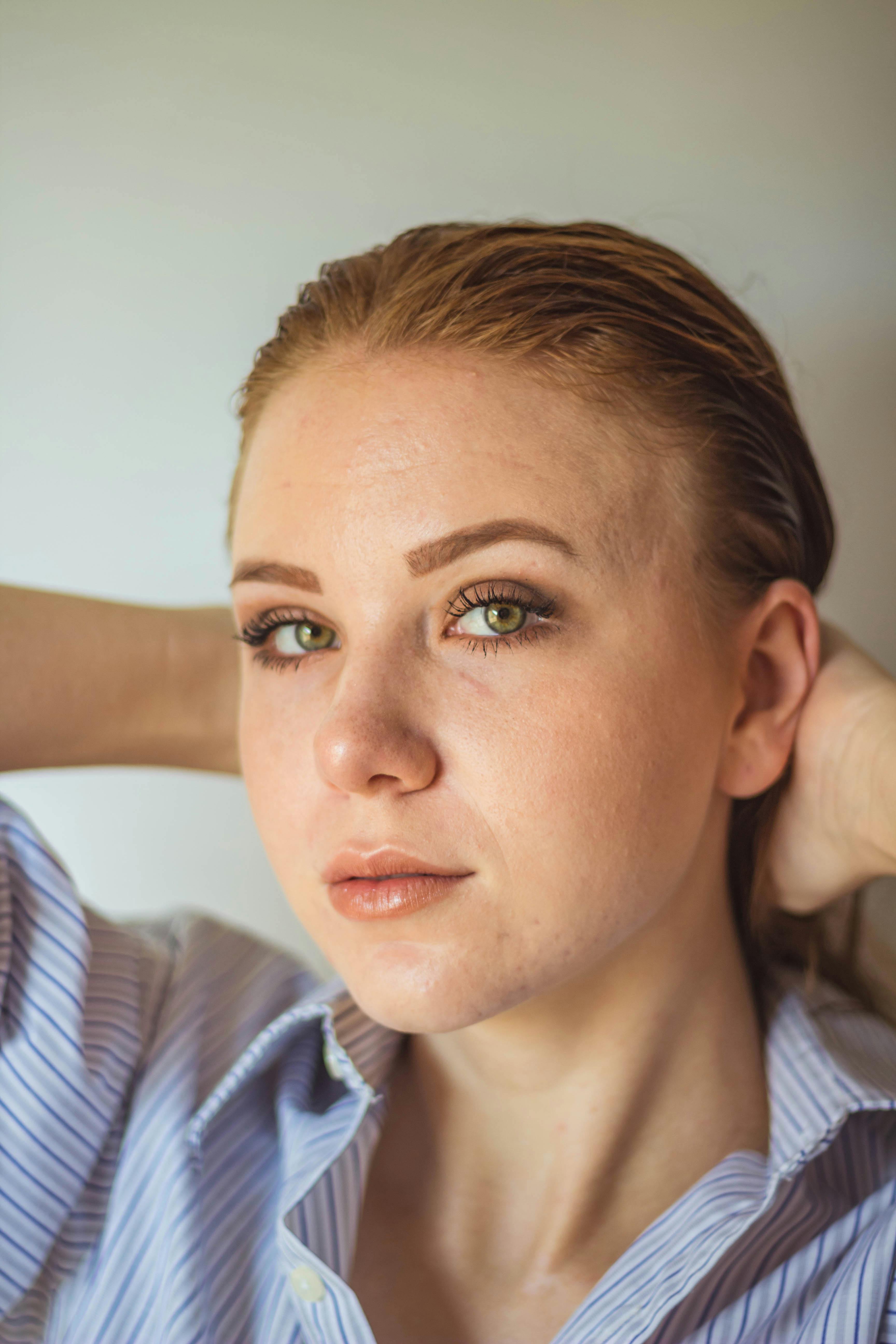 تنظيف وترطيب البشرة الجمال والنضارة