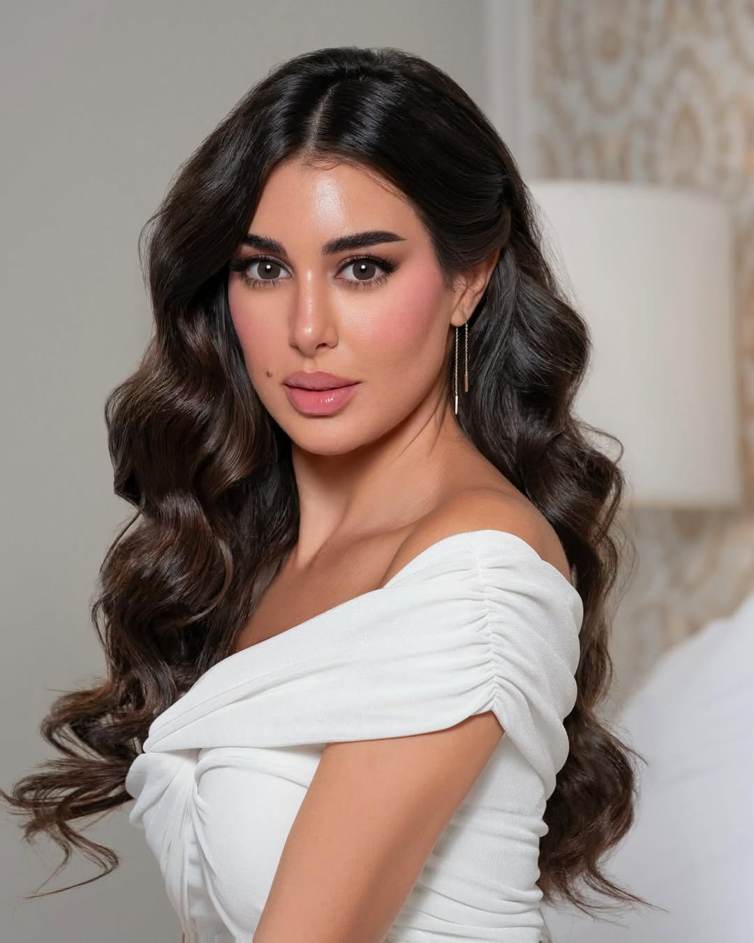 تهتم ياسمين صبري بدراسة جسمها واختيار المناسب لها  