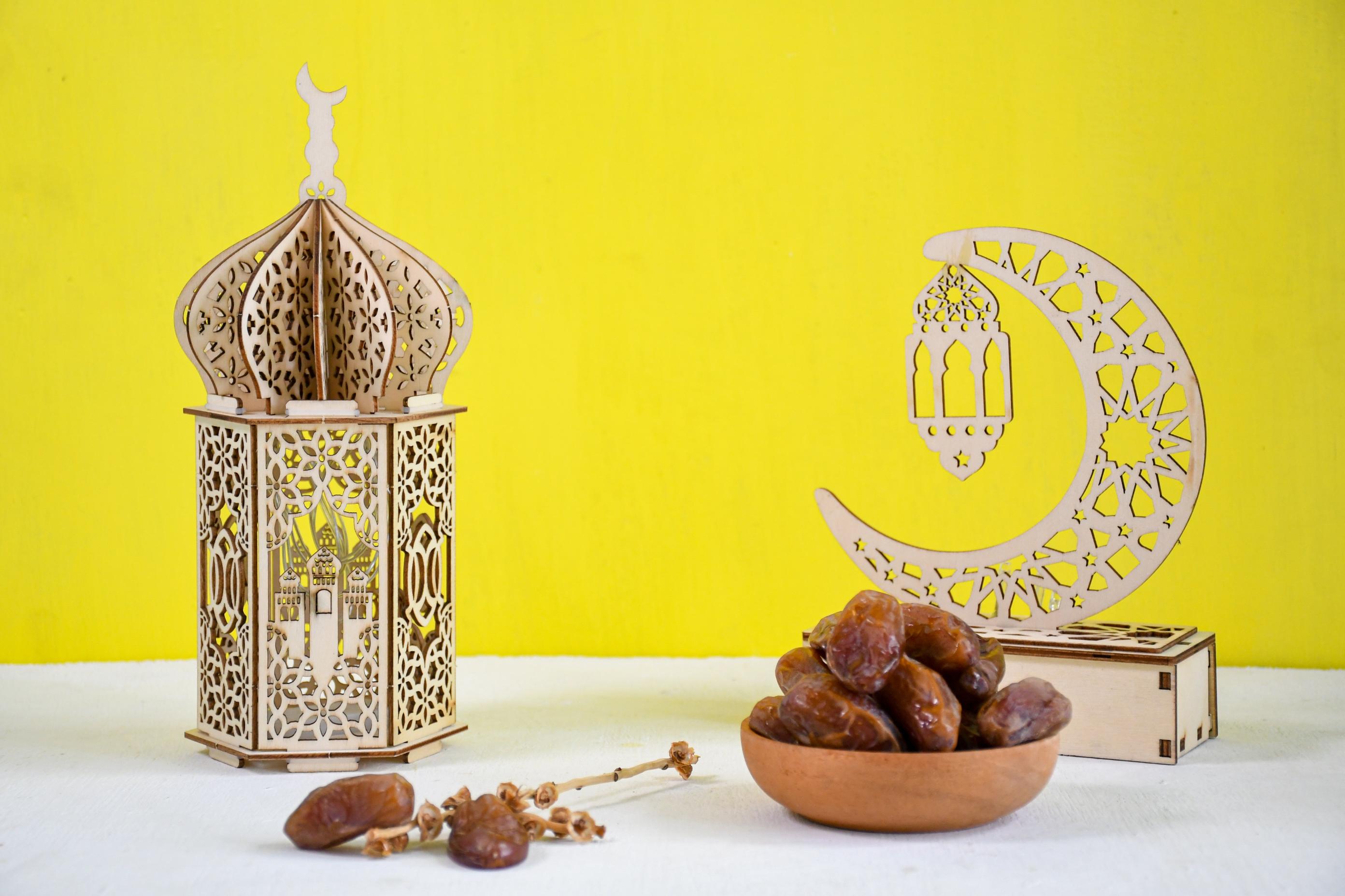 تهنئة رسمية بمناسبة رمضان للأقارب