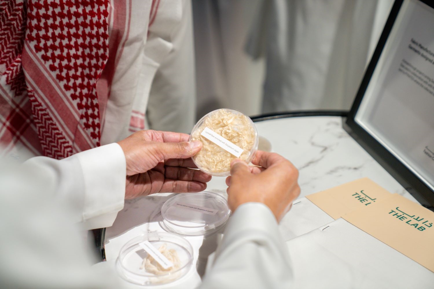 تواصل هيئة الأزياء دورها المحوري في تمكين صناعة أزياء مستدامة وابتكارية وصديقة للبيئة