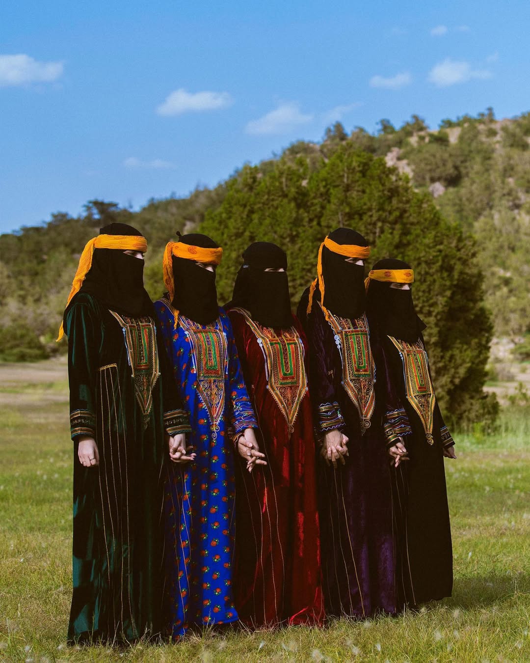 توثيق المصور محمد الجريبي لأزياء الجنوب
