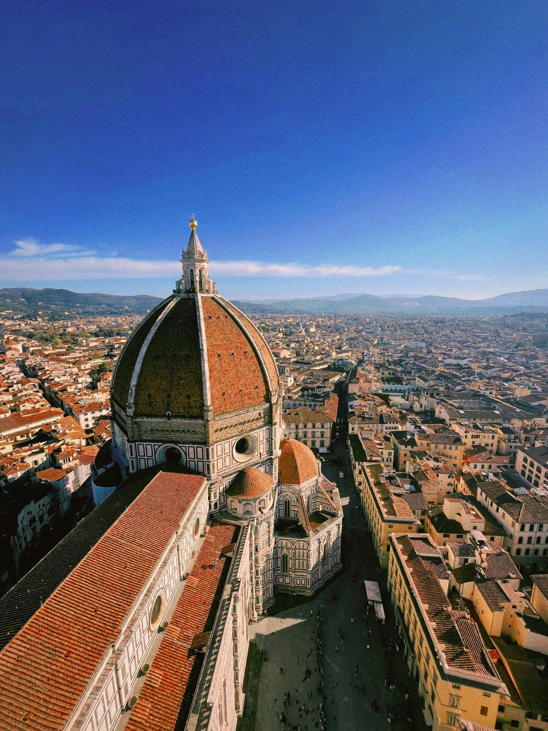 توسكانا وجهة مثالية لعشاق الطبيعة والفخامة