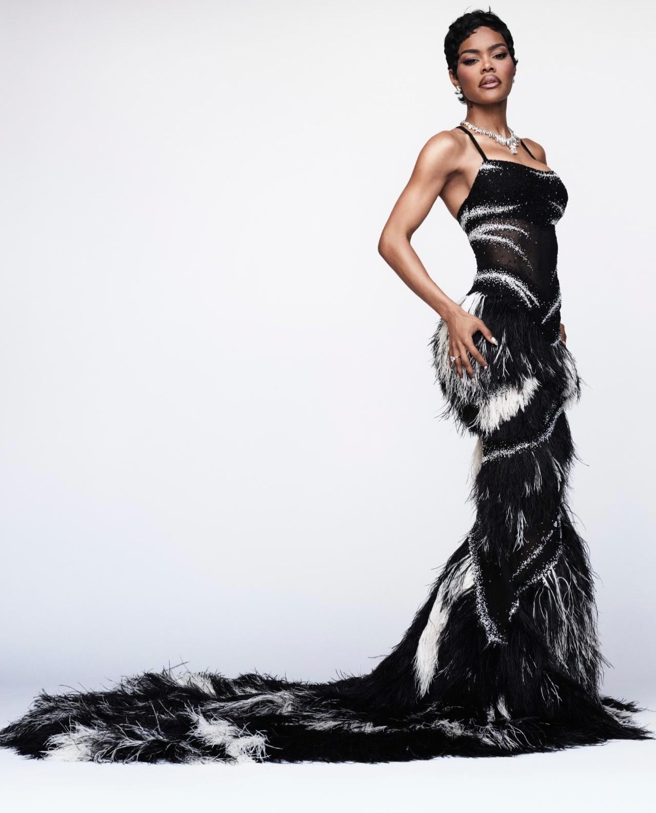 تيانا تايلور تتألق بمجوهرات ساحرة وزنها 60 قيراطاً من Tiffany & Co