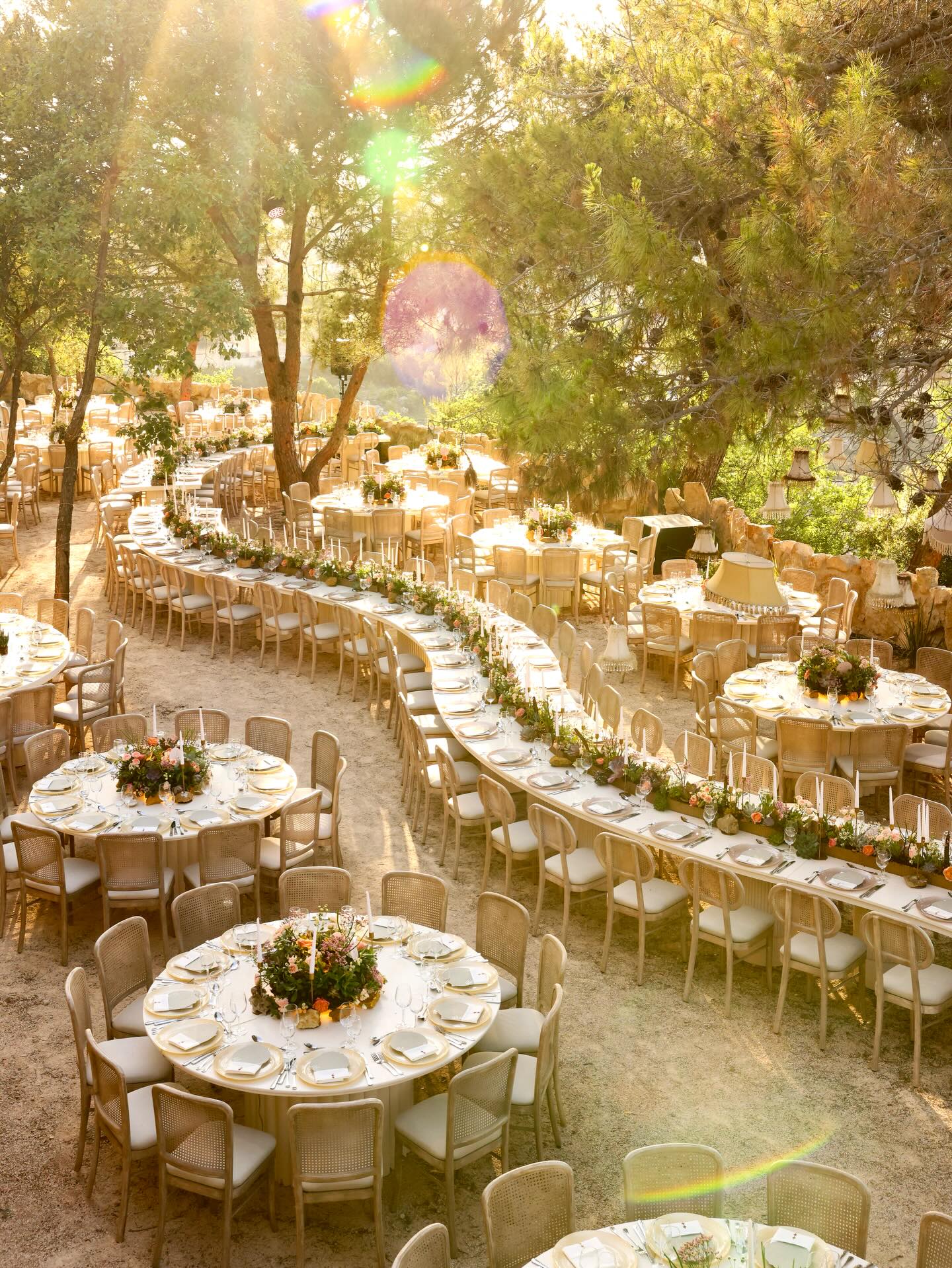 ثيم الربيع في الهواء الطلق