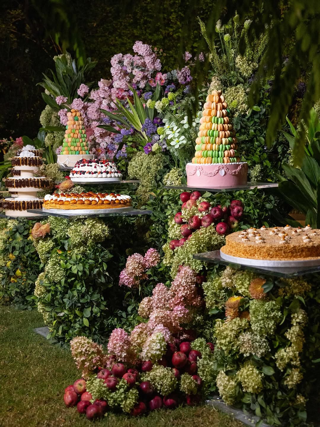 ثيم الماتشا والفراولة- الصورة من صفحة Rosen by Rosy Farra Afif