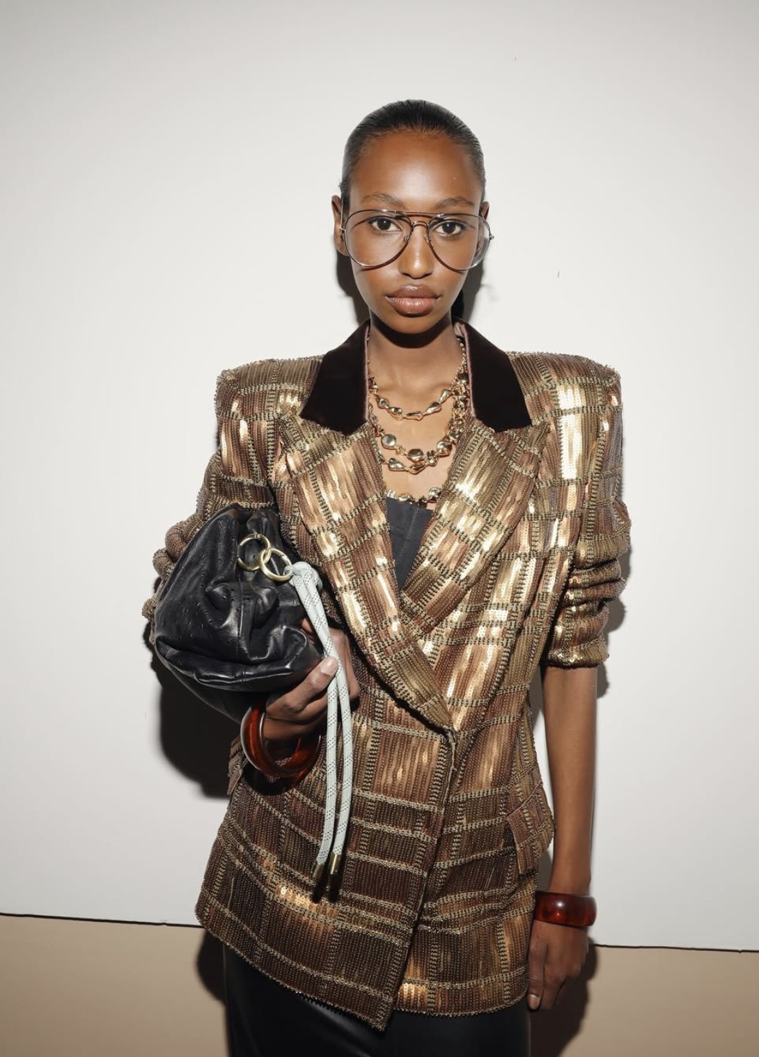 جاكيت مطرز من مجموعة العلامة السعودية 1886