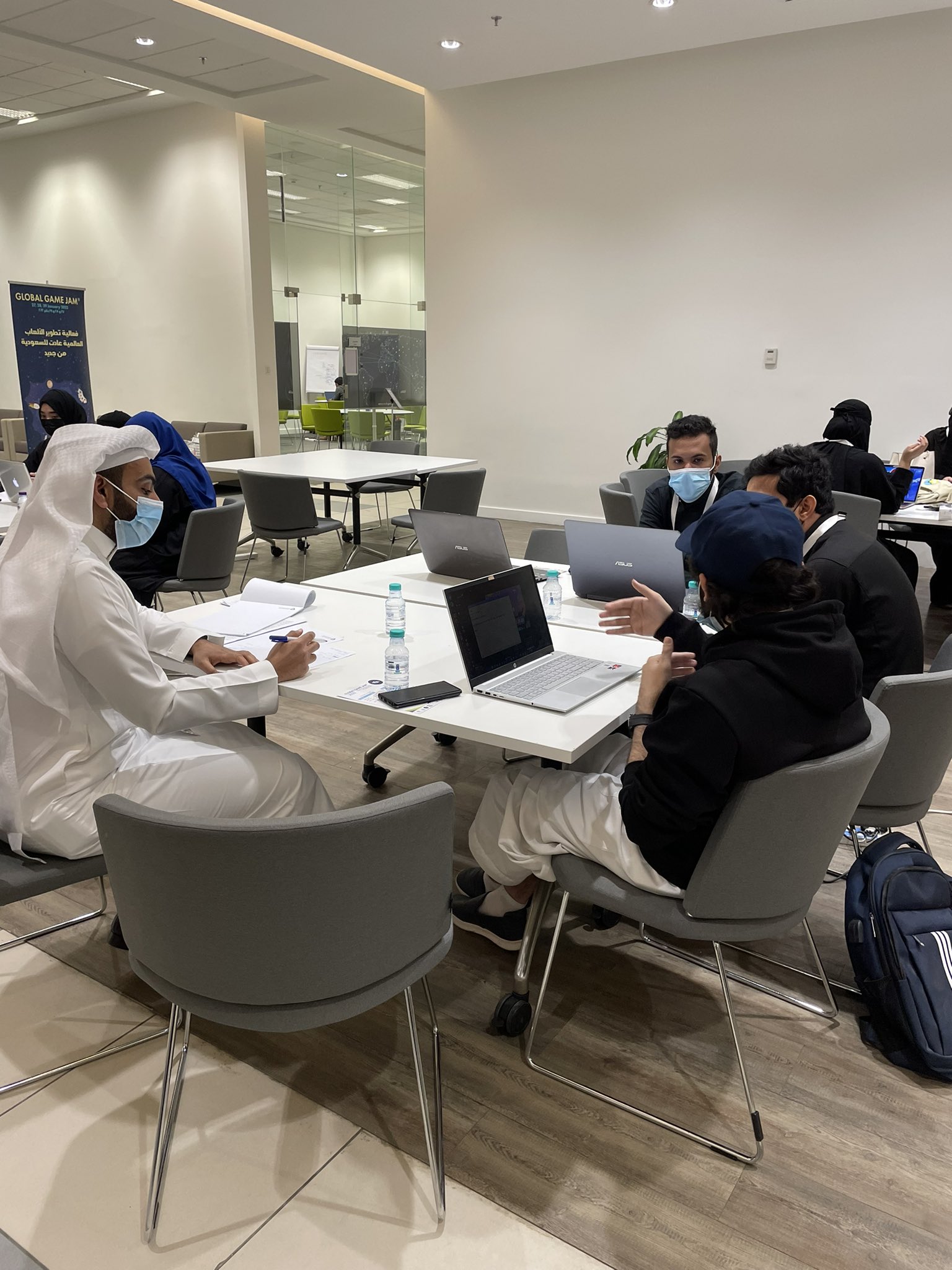 جانب من أنشطة فعالية تطوير الالعاب العالمية Global Game Jam