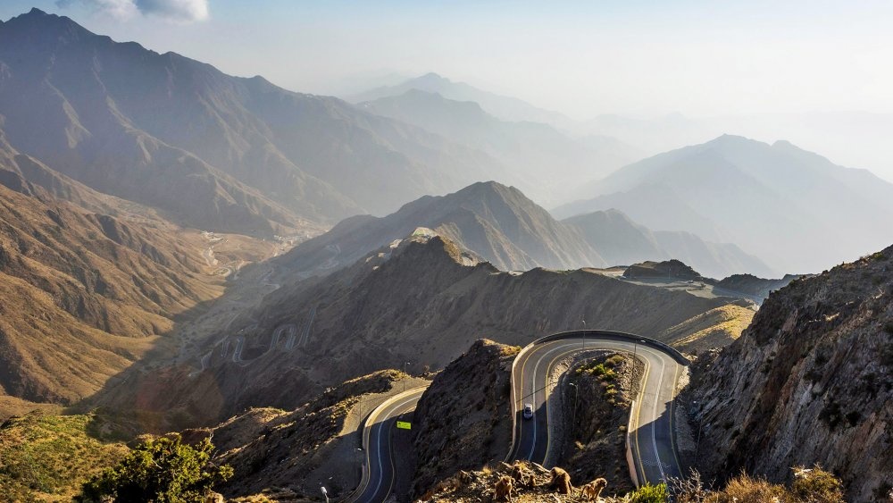 جبال السودة ورحلة ملهمة بين القمم
