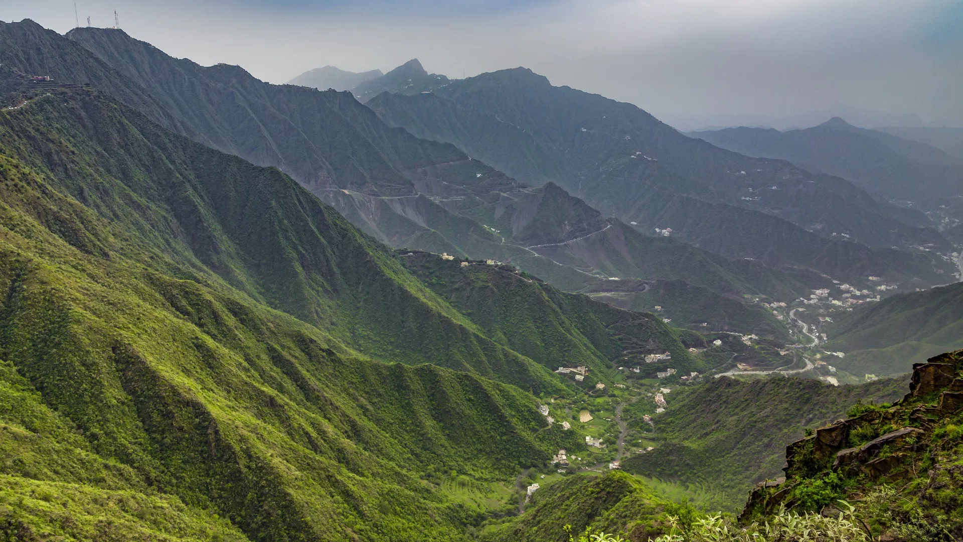 تنومة وجهة استثنائية لعشاق الطبيعة البكر