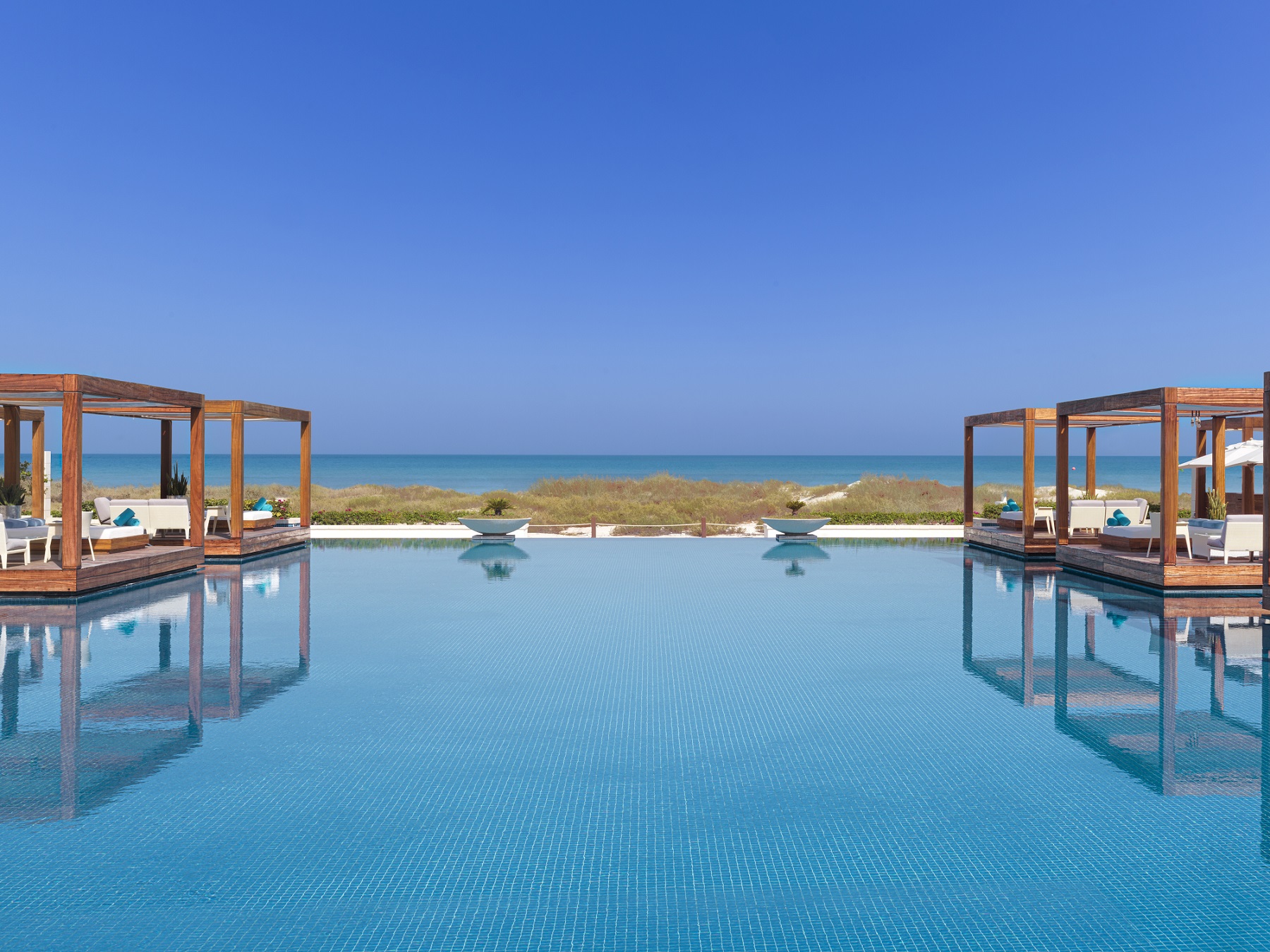 جزيرة السعديات أبوظبي وجهة رائعة لعيد الفطر.jpg