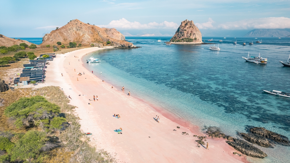 جزيرة كومودو، إندونيسيا Komodo Island, Indonesia