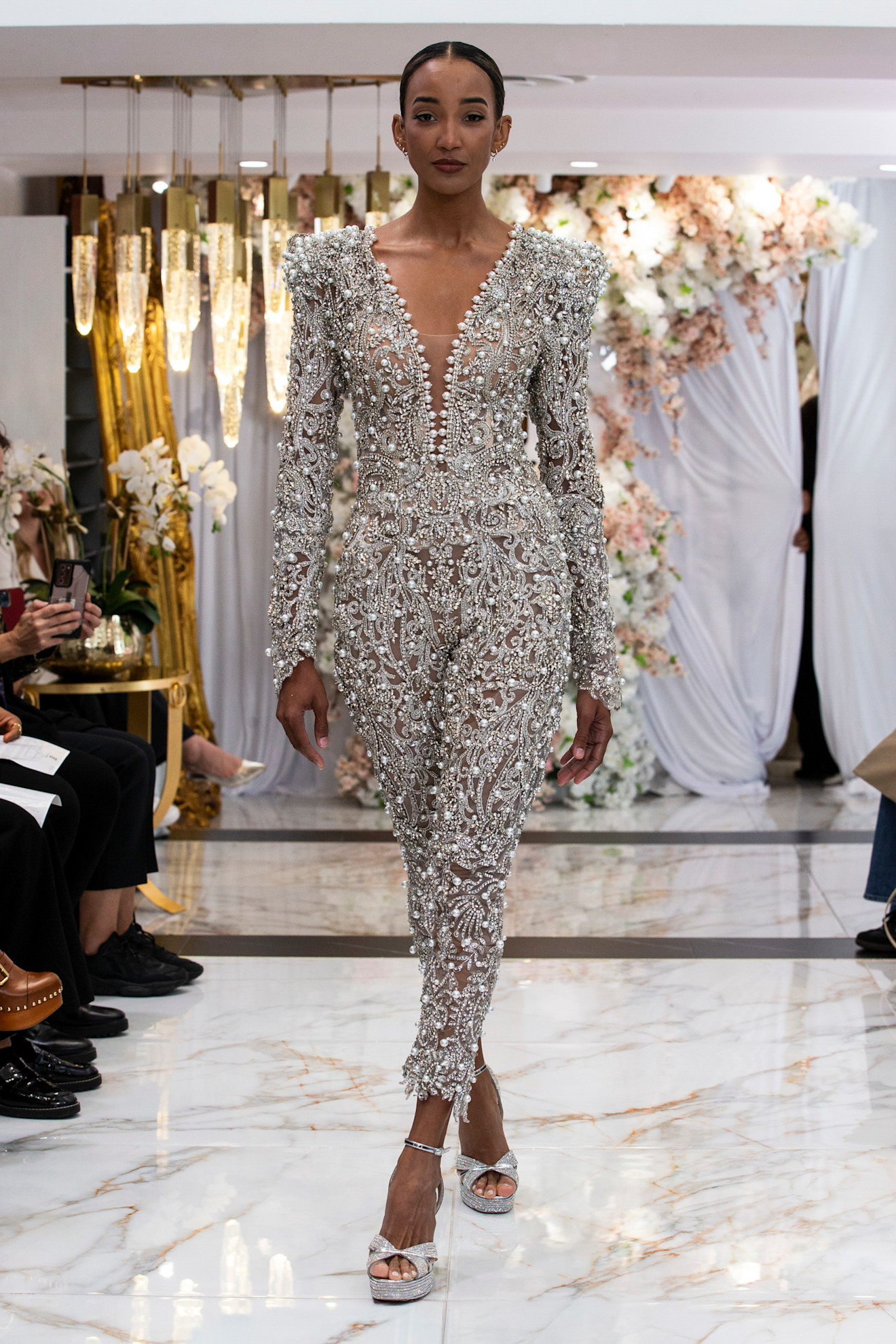 جمبسوت عرائسي من آسي أزينابور