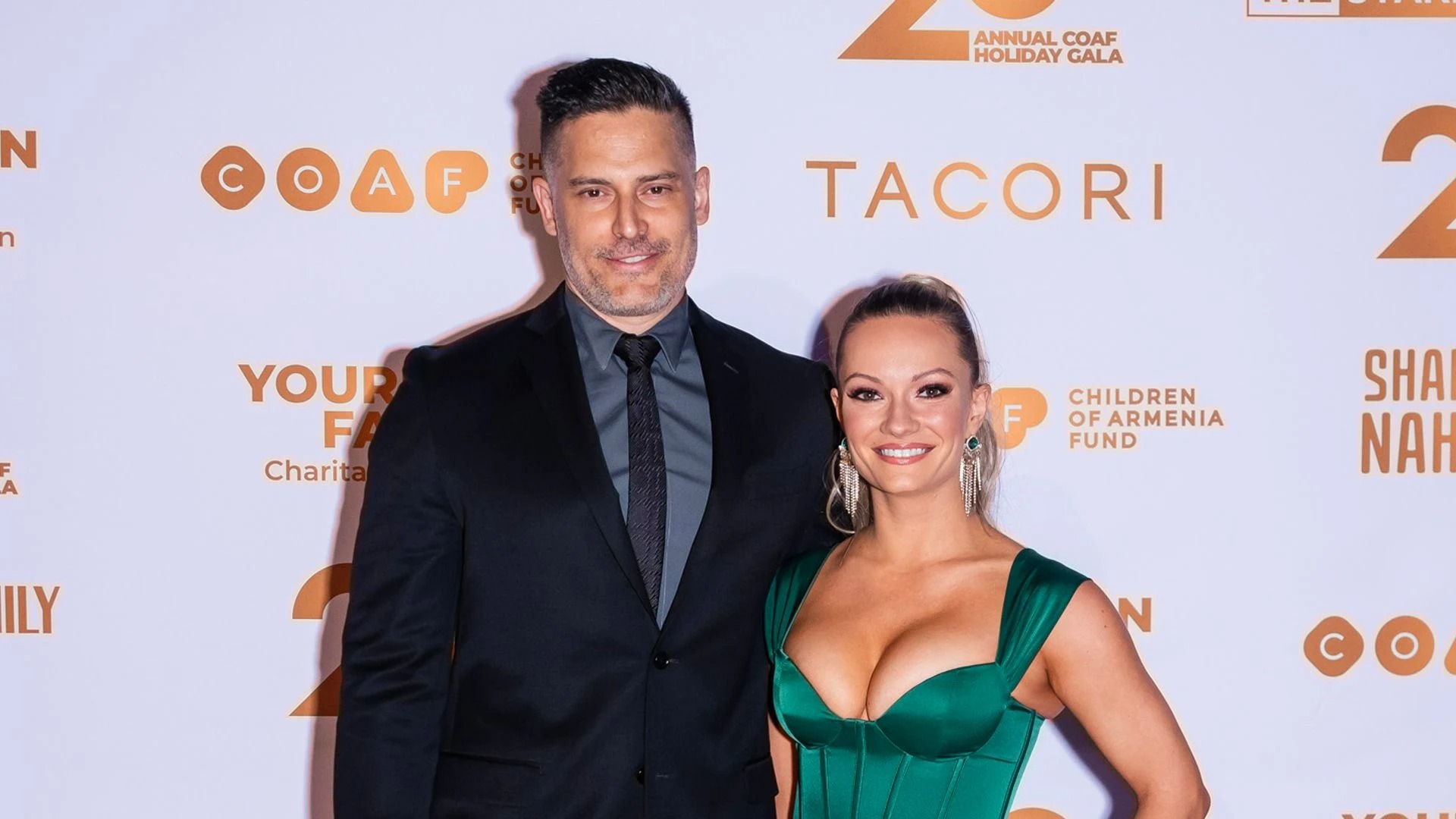 جو مانغانيلو Joe Manganiello وكايتلين أوكونور Caitlin O’Connor