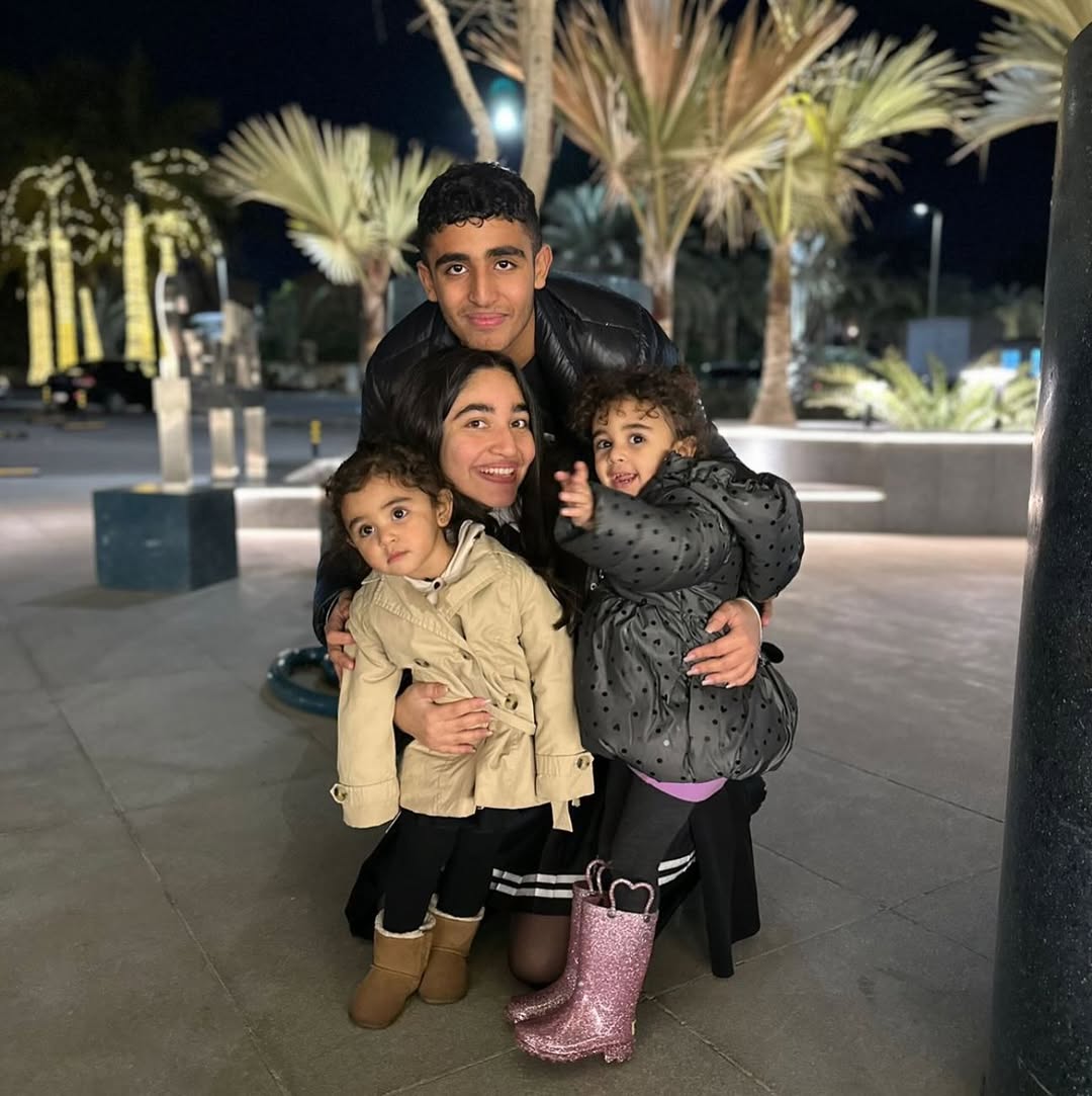 جودي أحمد سعد تحتفل بتخرج شقيقها