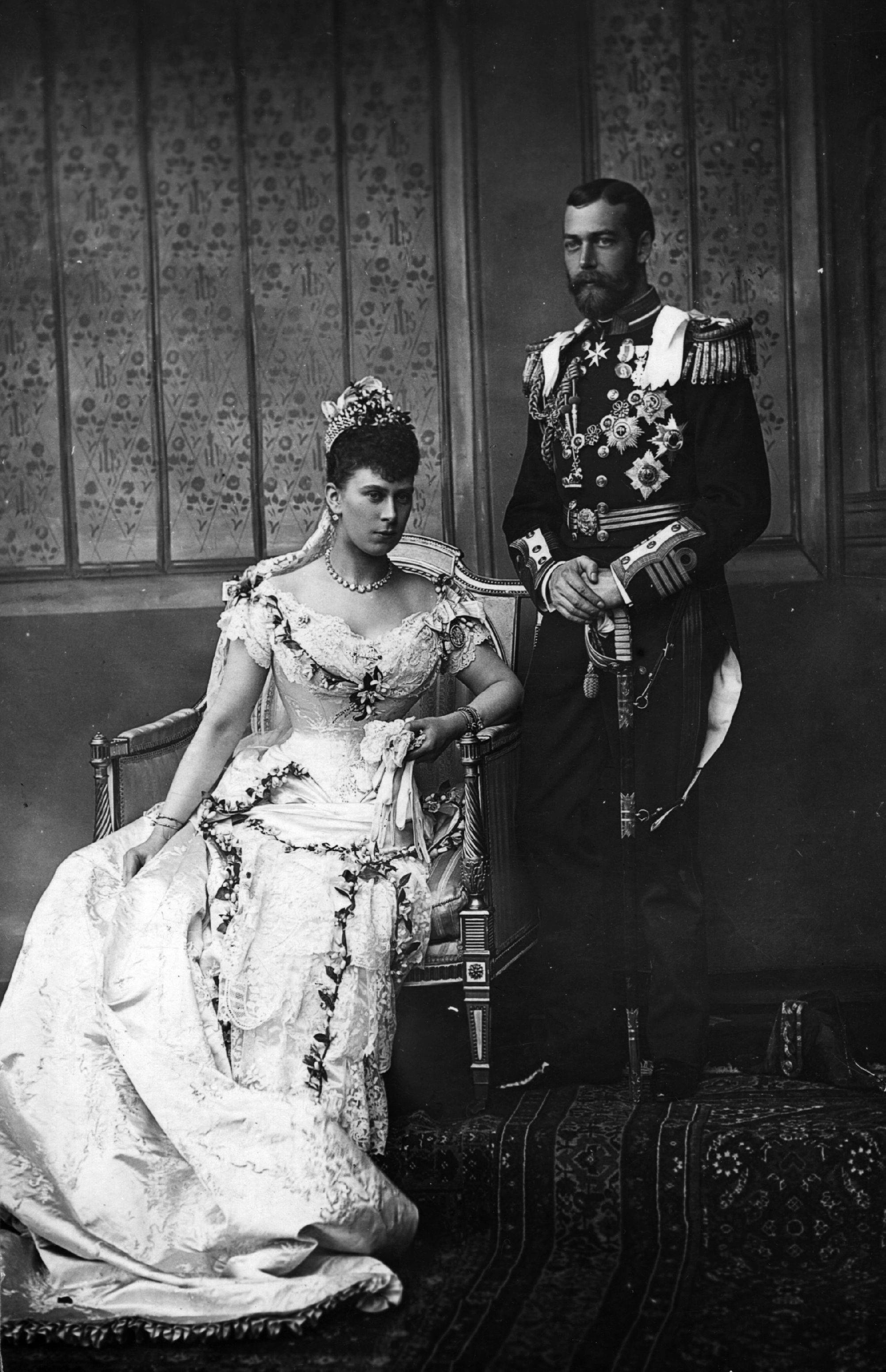 جورج الخامس ملك المملكة المتحدة George Vوالملكة ماري Queen Mary