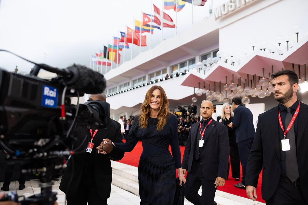 جوليا روبرتس لأول مرة في فعاليات مهرجان فينيسيا السينمائي الدولي