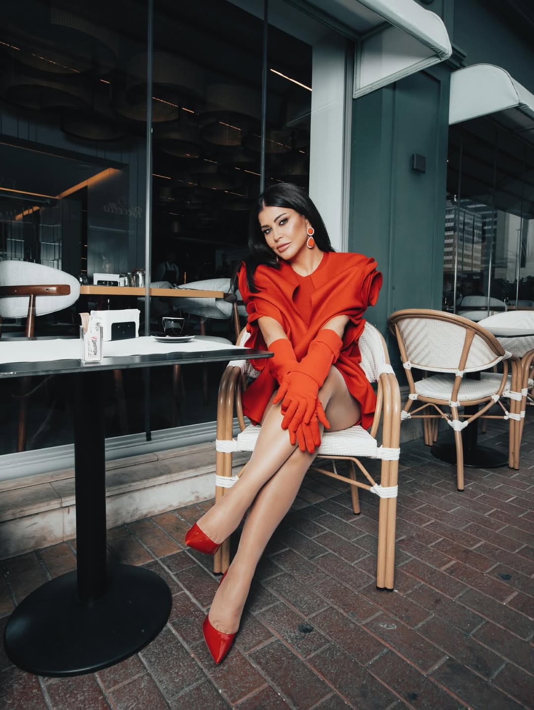 جومانا مراد بإطلالة مونوكروم باللون الأحمر