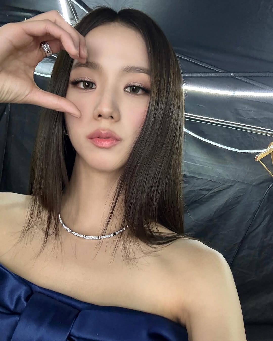 جيسو (Jisoo) من بلاك بينك