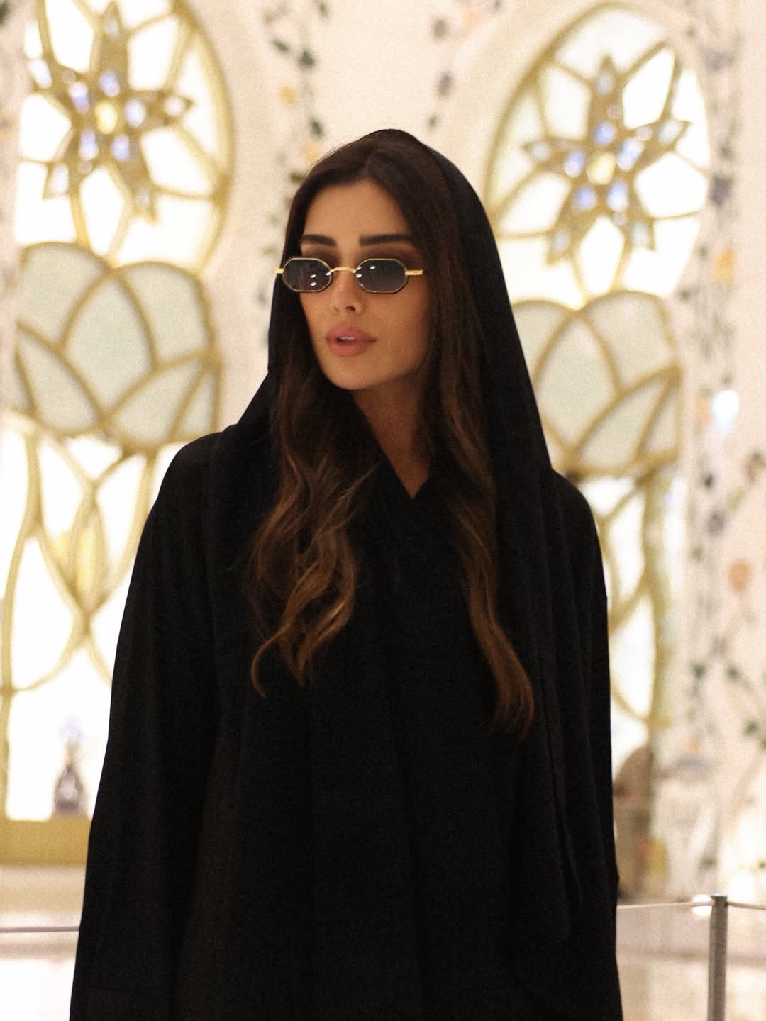 جيسيكا عازار في جامع الشيخ زايد الكبير