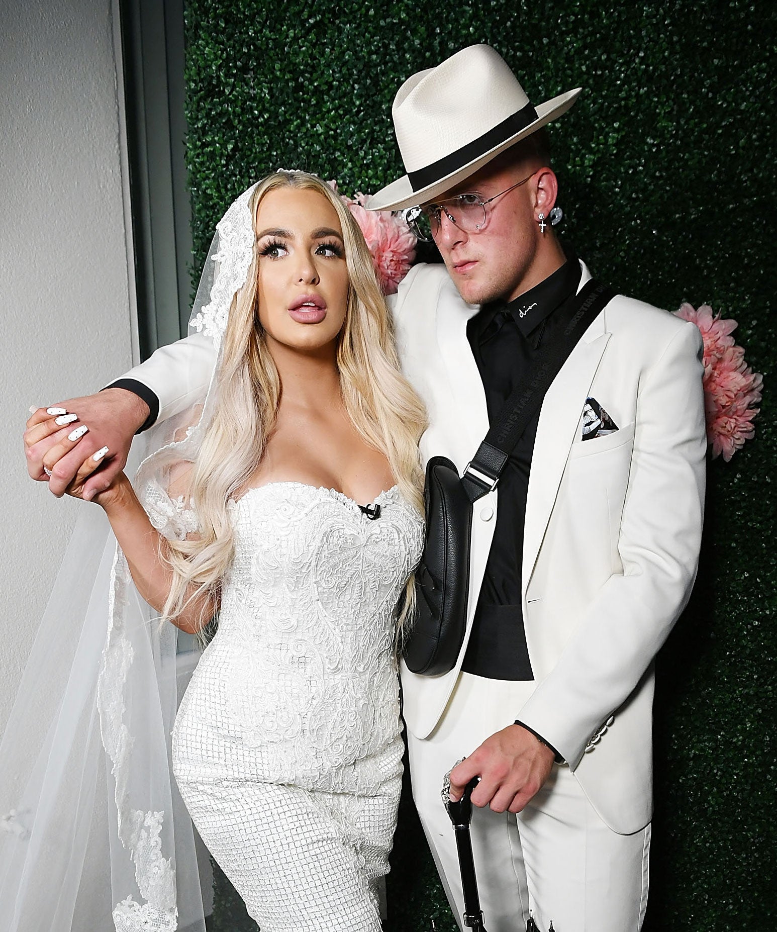 جيك بول Jake Paul وتانا مونجو Tana Mongeau