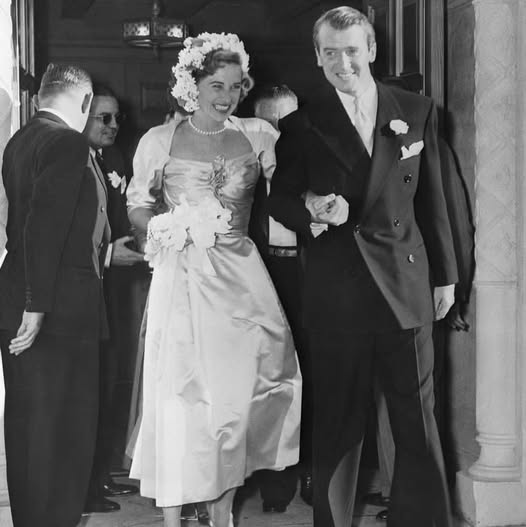 جيمس ستيوارت James Stewart وجلوريا هاتريك ماكلين Gloria Hatrick McLean