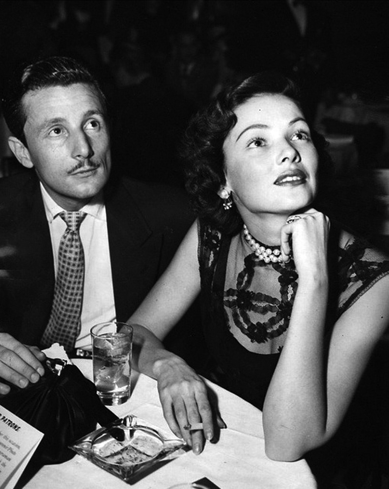 جين تيرني Gene Tierney وأوليغ كاسيني Oleg Cassini