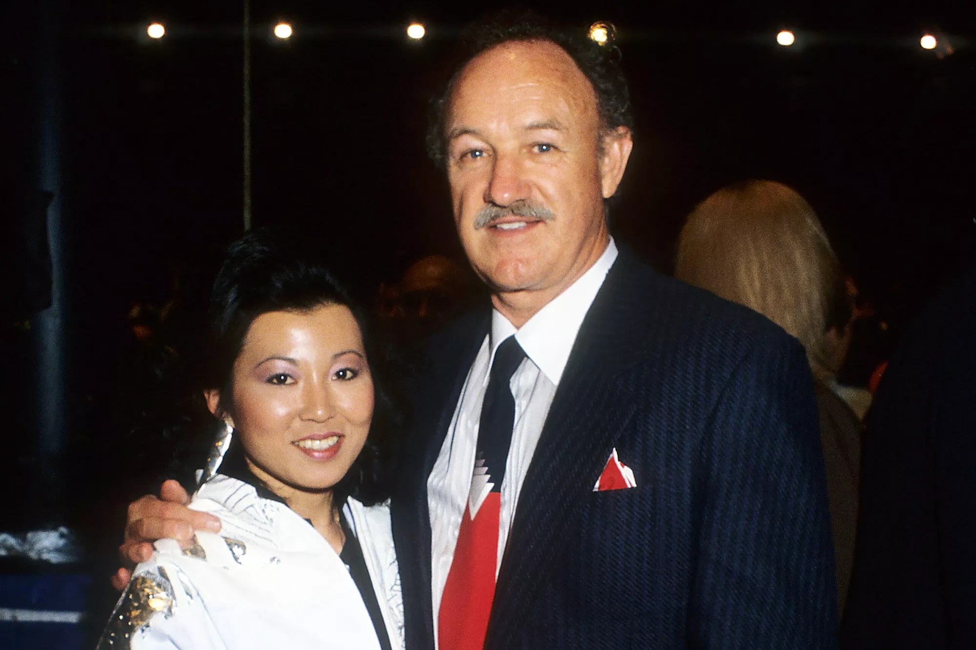 جين هاكمان Gene Hackman وبيتسي أراكاوا Betsy Arakawa