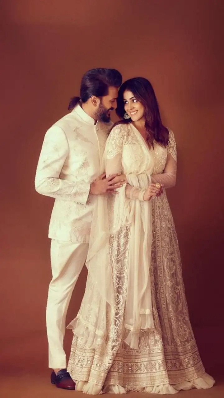 جينيليا دي سوزا Genelia D' Souza وريتيش ديشموك Riteish Deshmukh-14 عام