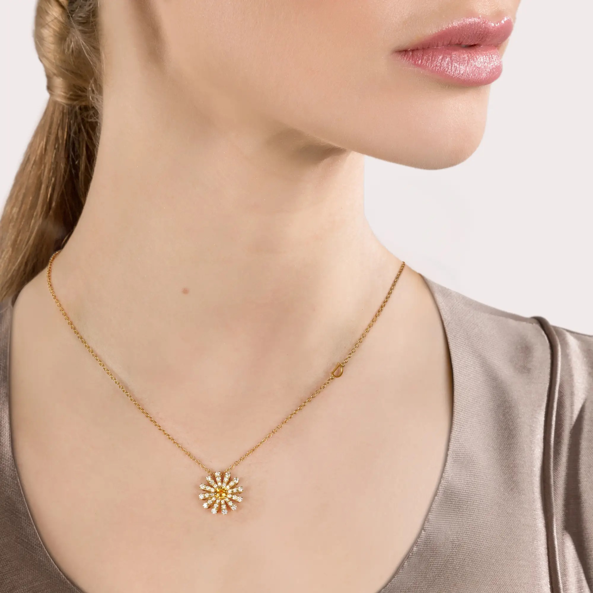 حجر السترين في مجوهرات Damiani