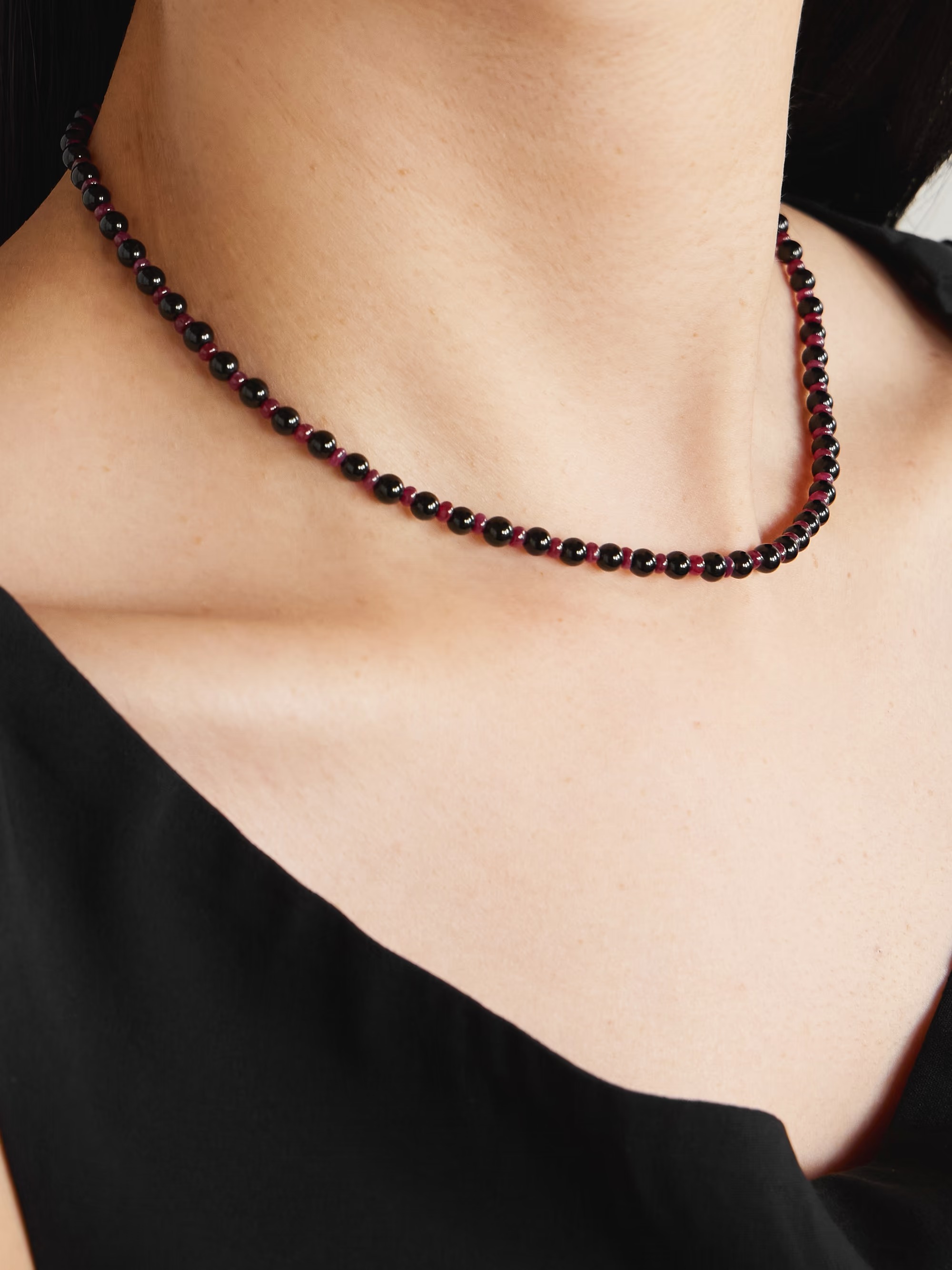 حجر العقيق الأسود في قلادة من Loren Stewart