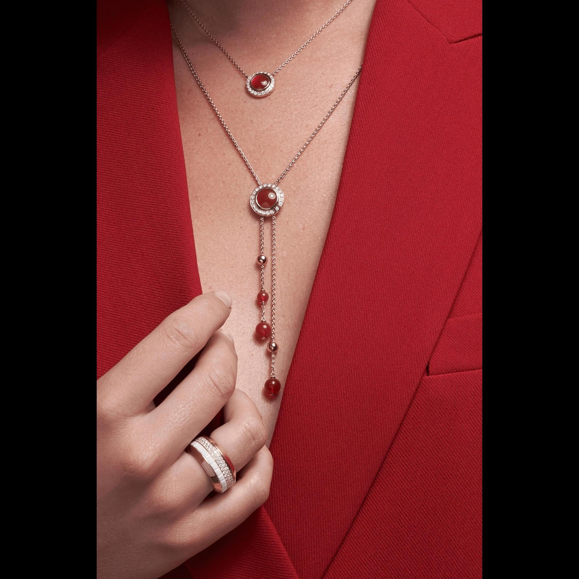 حجر الكارنيليان في مجوهرات Piaget