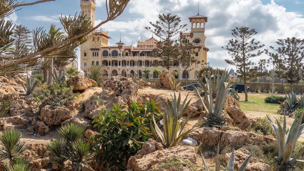 حدائق قصر المنتزه THE MONTAZAH PALACE GARDENS