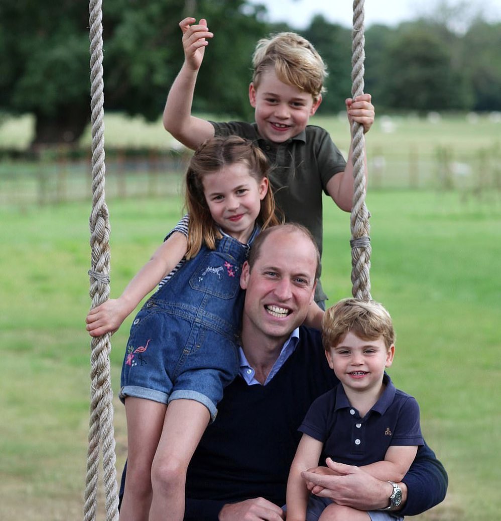 حذر وحرص شديدين من قبل وليام وكيت مع تزايد الاهتمام بأطفالهما الثلاثة