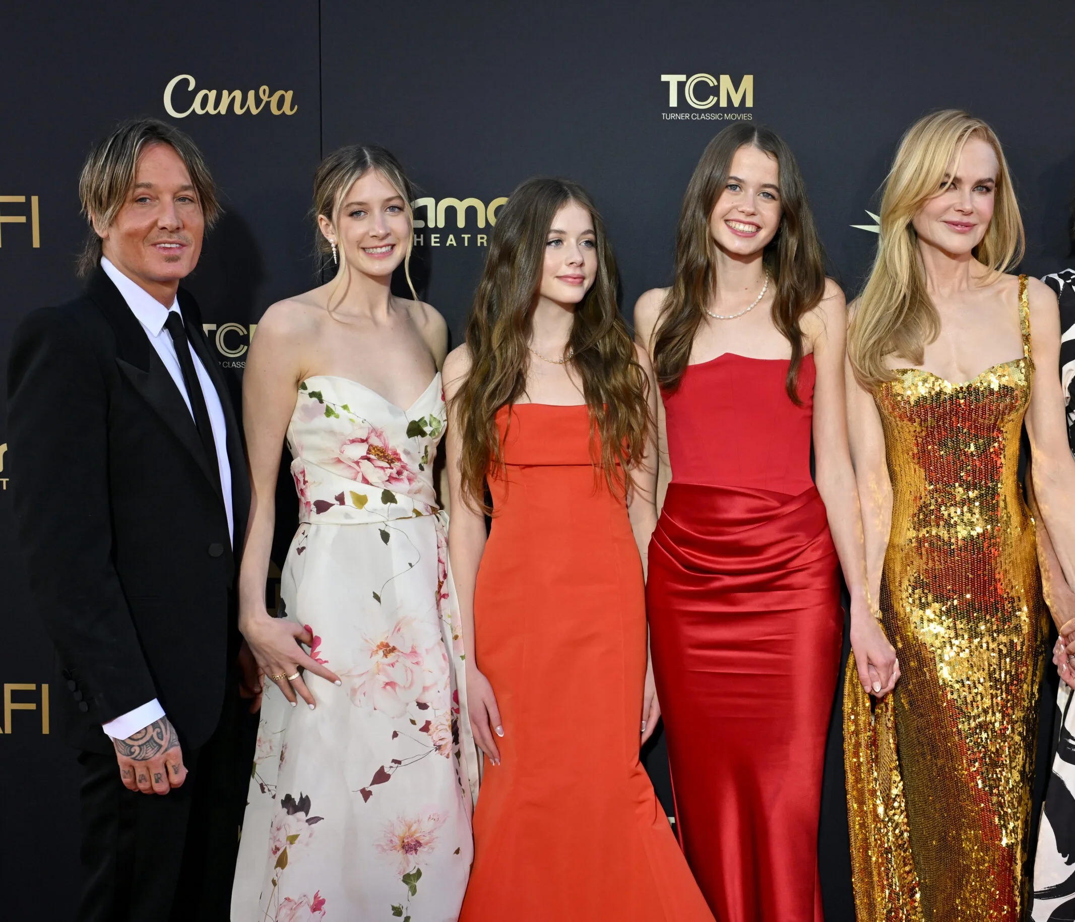 حضانة الأطفال استقرار صنداي وفايث أولاً