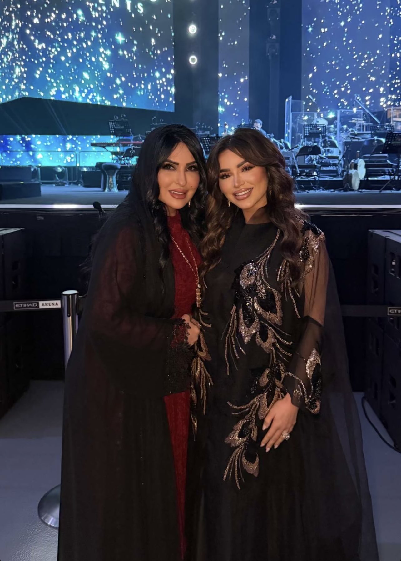 حضور لافت للنجمات في حفل راشد الماجد