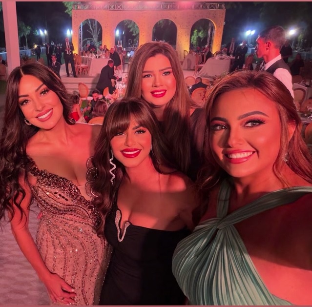 حضور لافت للنجمات في زفاف ابنة شيرين عادل