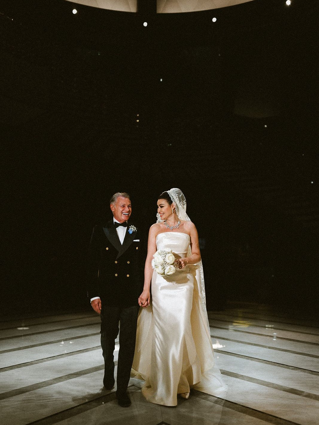 حفل زفاف أروى جودة بأجواء رومانسية آسرة ومجوهرات تخطف الأنظار