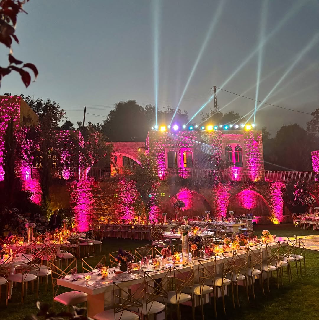 حفل زفاف بسيط - الصورة من QASR TABET